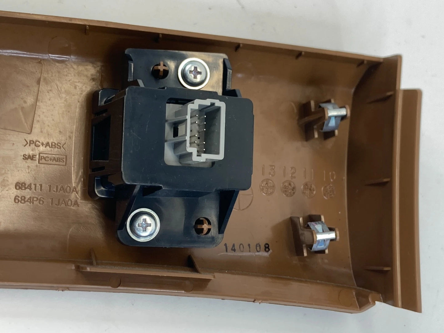 2011-2017 NISSAN QUEST SLIDING DOOR SWITCH W/ PANEL COVER TRIM 68411-1JA0A OEM