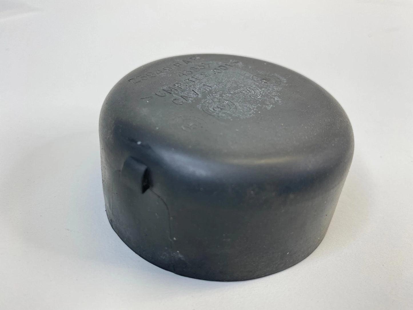 2002-2009 CHEVROLET TRAILBLAZER CENTER CONSOLE RUBBER CUP HOLDER INSERT MAT