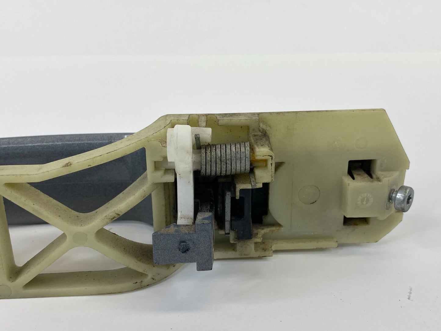 2005-2010 PONTIAC G6 REAR RIGHT PASSENGER SIDE EXTERIOR DOOR HANDLE ASSEMBLY OEM