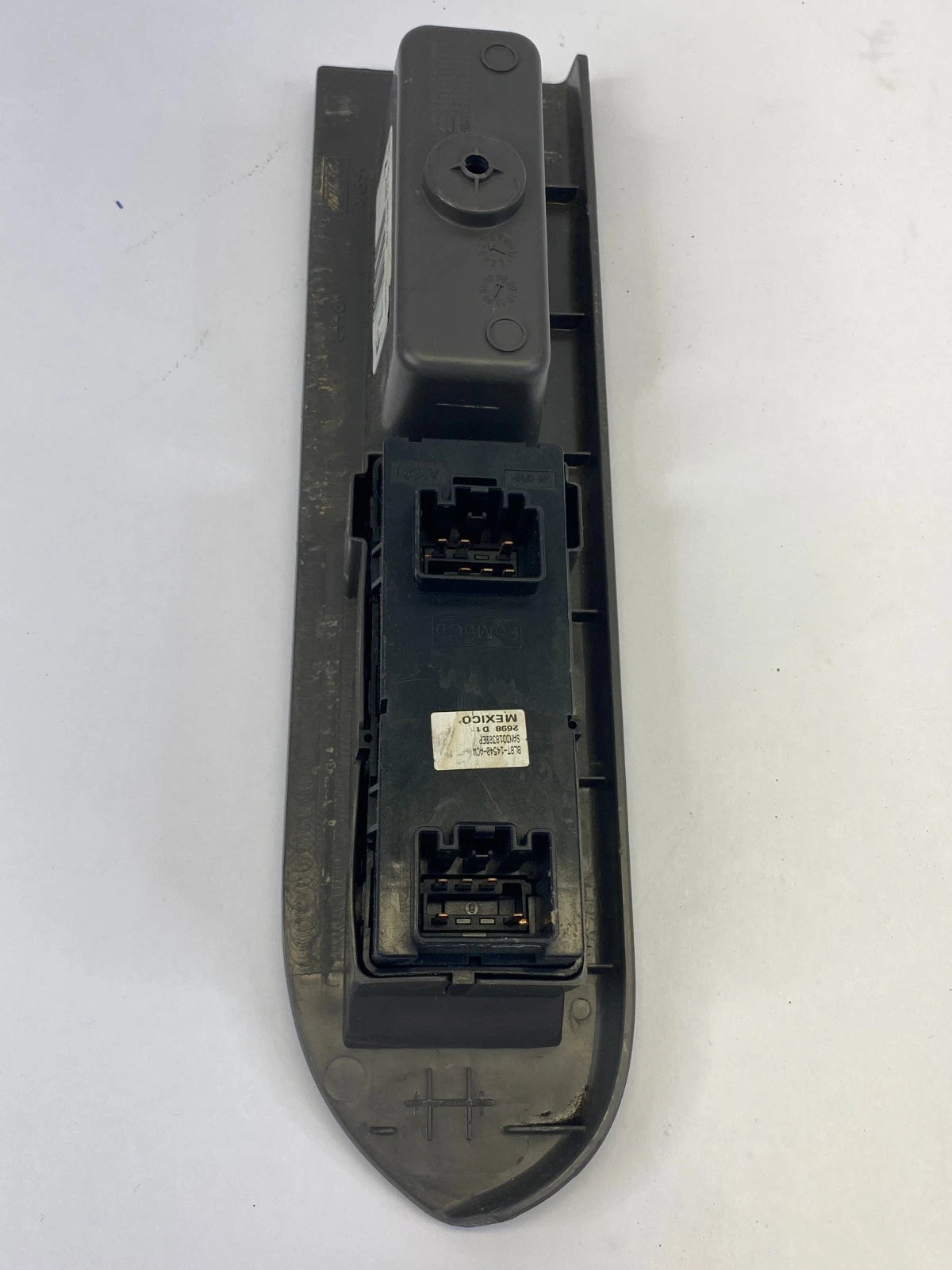 2008-2012 FORD ESCAPE FRONT LEFT MASTER WINDOW SWITCH BEZEL 8L8T-14540-ACW OEM