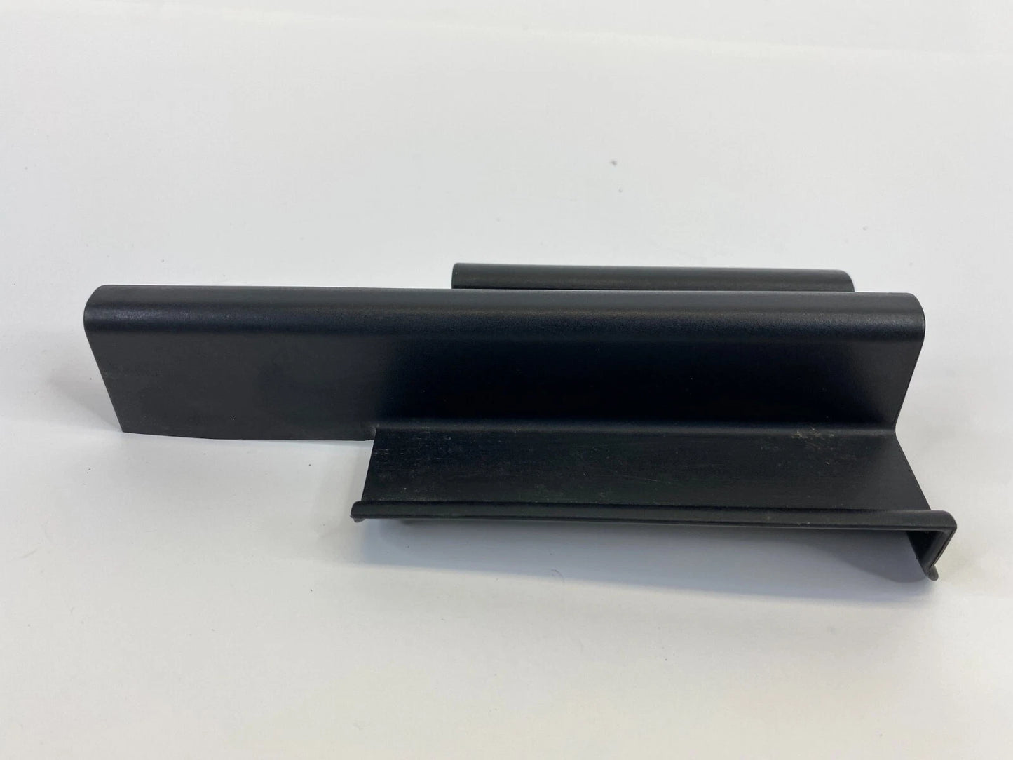 2004-2007 BMW 530I FRONT RIGHT SEAT TRACK OUTER END COVER TRIM CAP 7007696 OEM