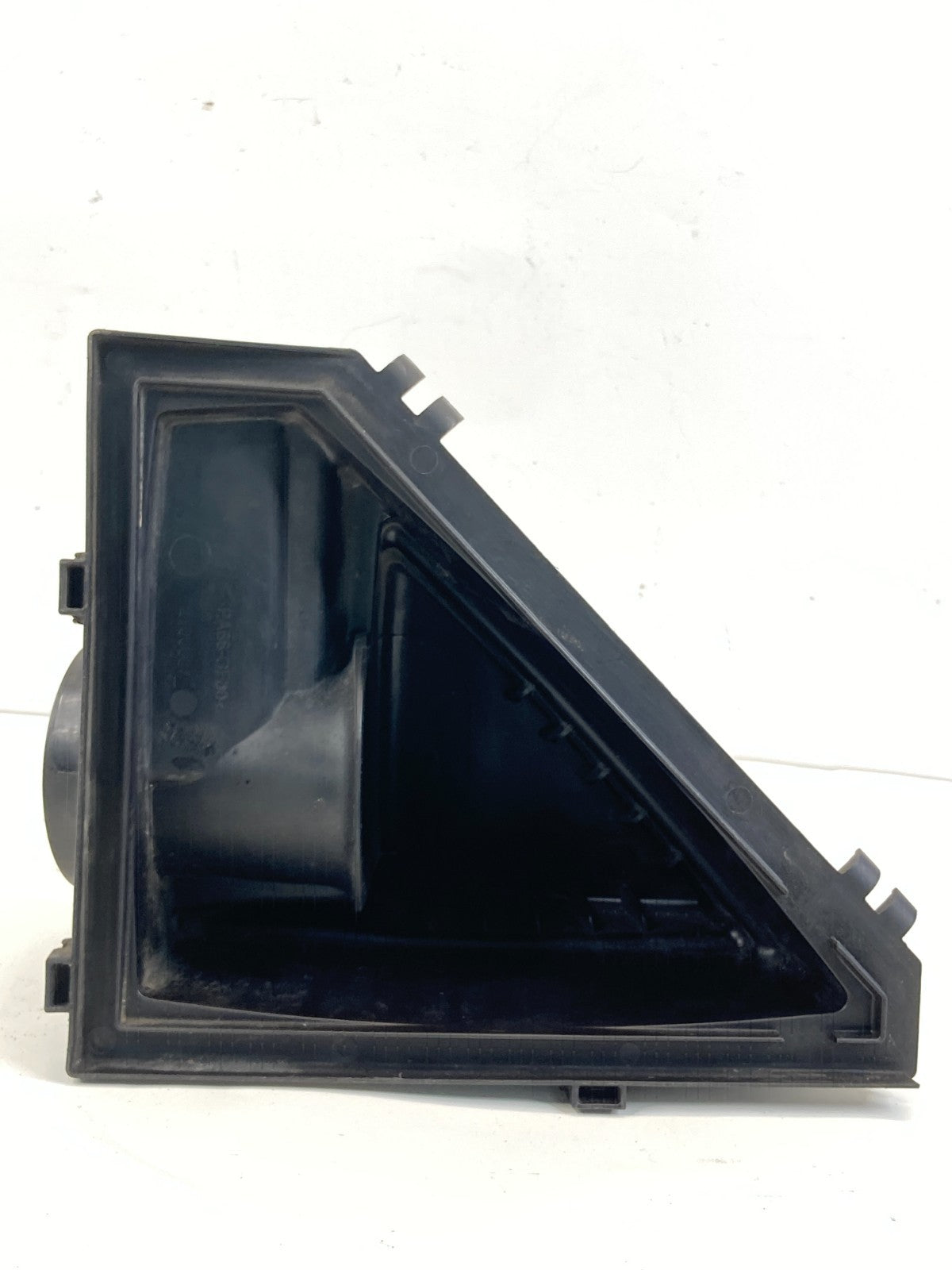 10 11 12 13 Ford Transit Connect 2.0L L4 Air Cleaner Intake Box Upper Cover OEM