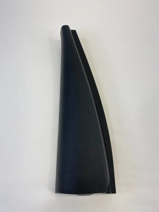 09-12 CHEVROLET TRAVERSE REAR RIGHT DOOR INNER FRAME CORNER COVER 25852004 OEM