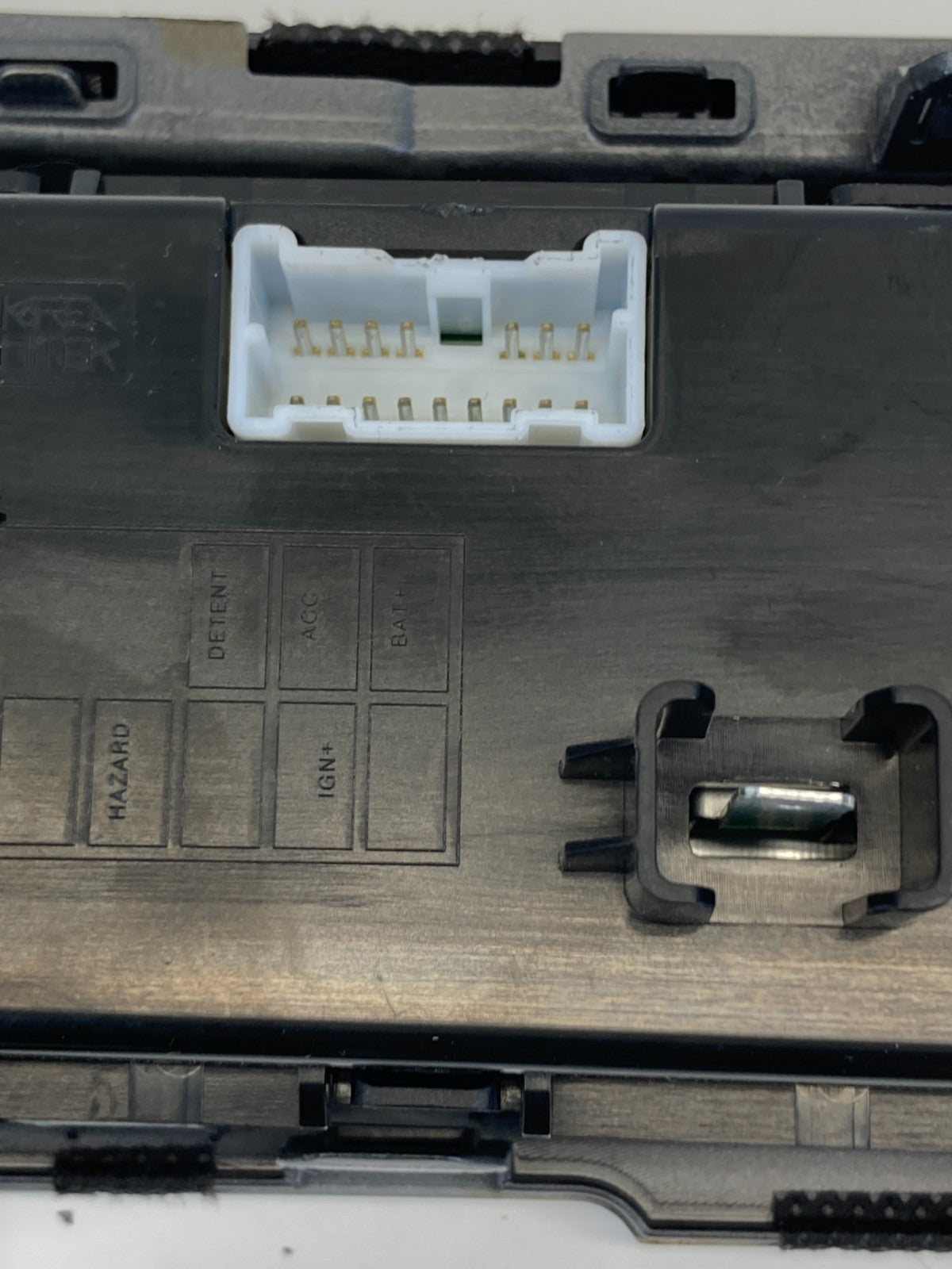 15-17 Hyundai Sonata Center Dash Radio Audio Control w/Hazard Panel Trim Bezel