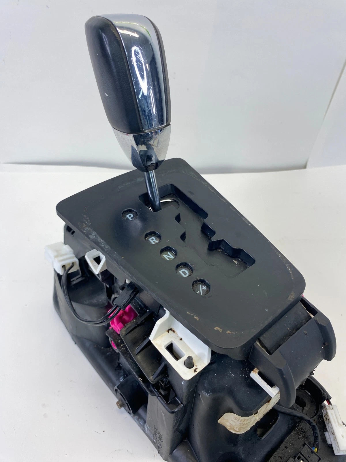 2011-2014 CHRYSLER 200 AUTOMATIC TRANSMISSION GEAR SHIFTER OEM FACTORY 5273244AK