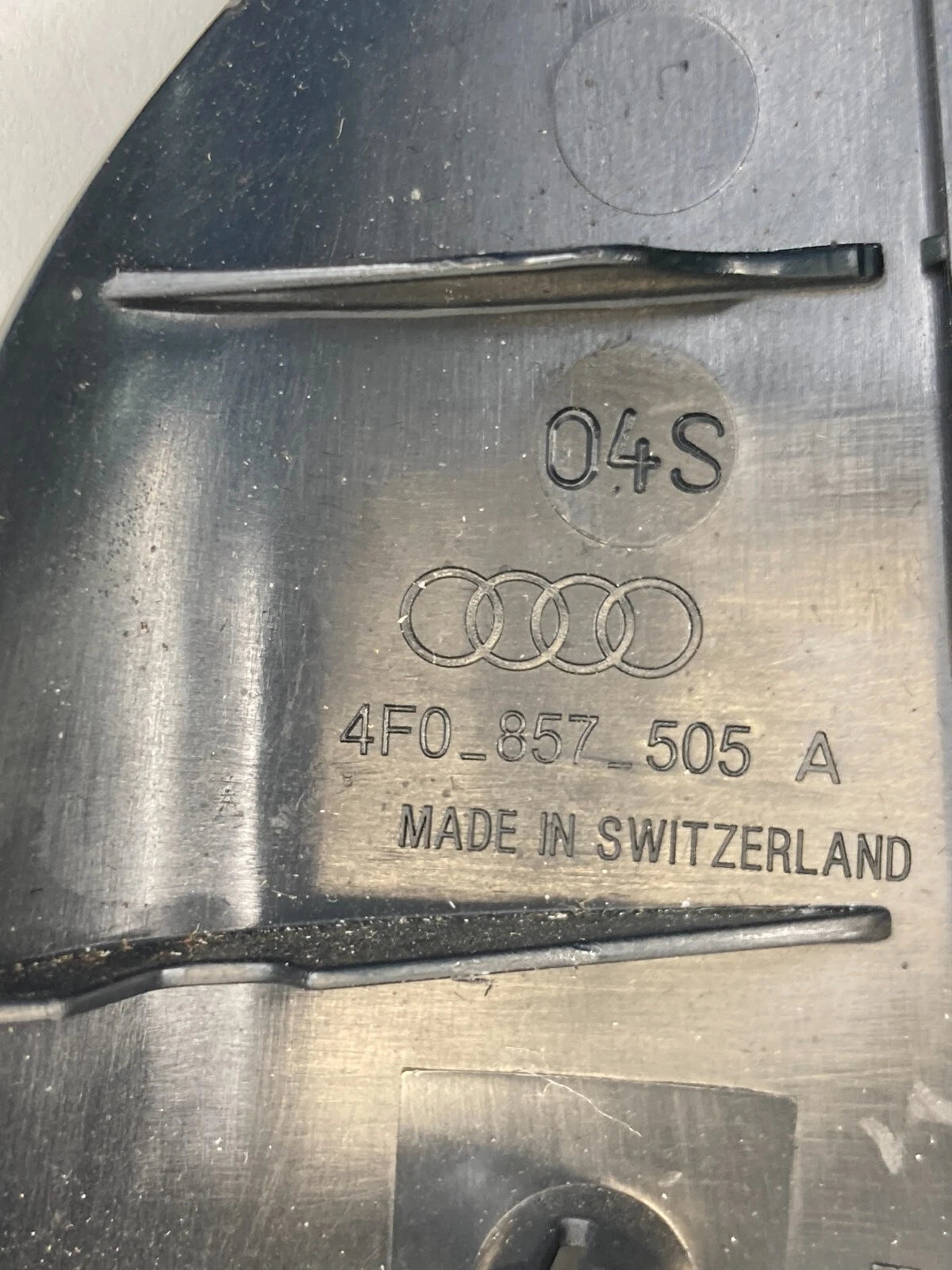 2006-2011 AUDI A6 FRONT LEFT DRIVER SIDE INNER DOOR CORNER COVER 4F0-857-505A