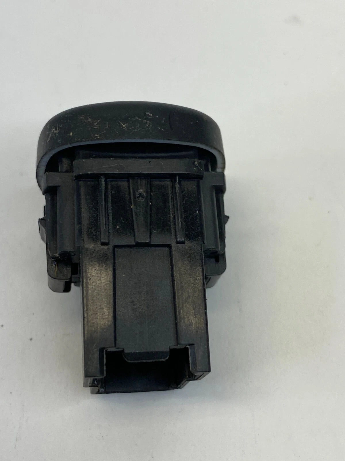 08-11 FORD ESCAPE AMBIENT COURTESY LIGHT CONTROL SWITCH BUTTON 8A8T-13D806-ABW