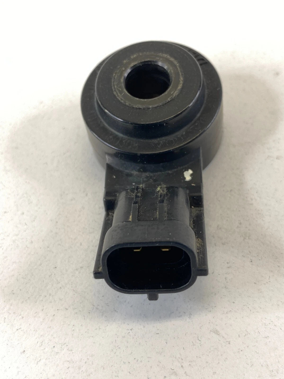 2004-2011 VOLVO S40 SEDAN 2.4L L5 20V A/T IGNITION KNOCK DETONATION SENSOR OEM