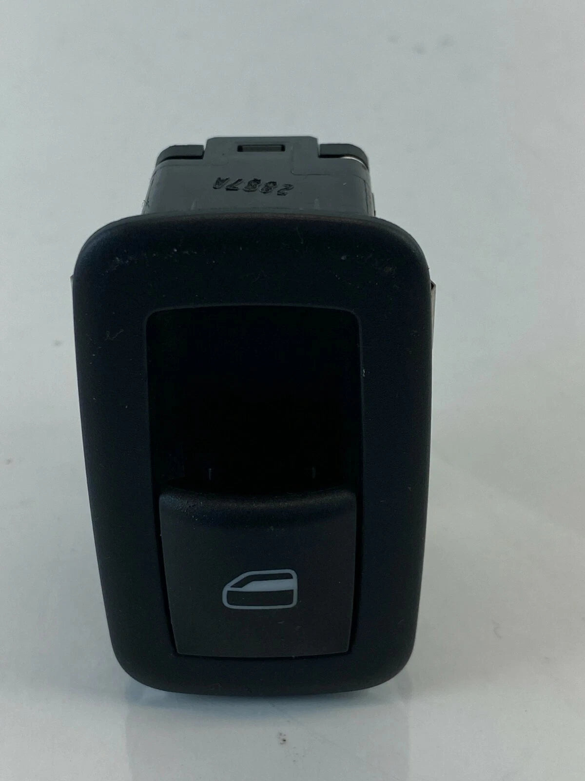 2008-2010 CHRYSLER TOWN & COUNTRY REAR LEFT DOOR POWER WINDOW SWITCH 04602539AB