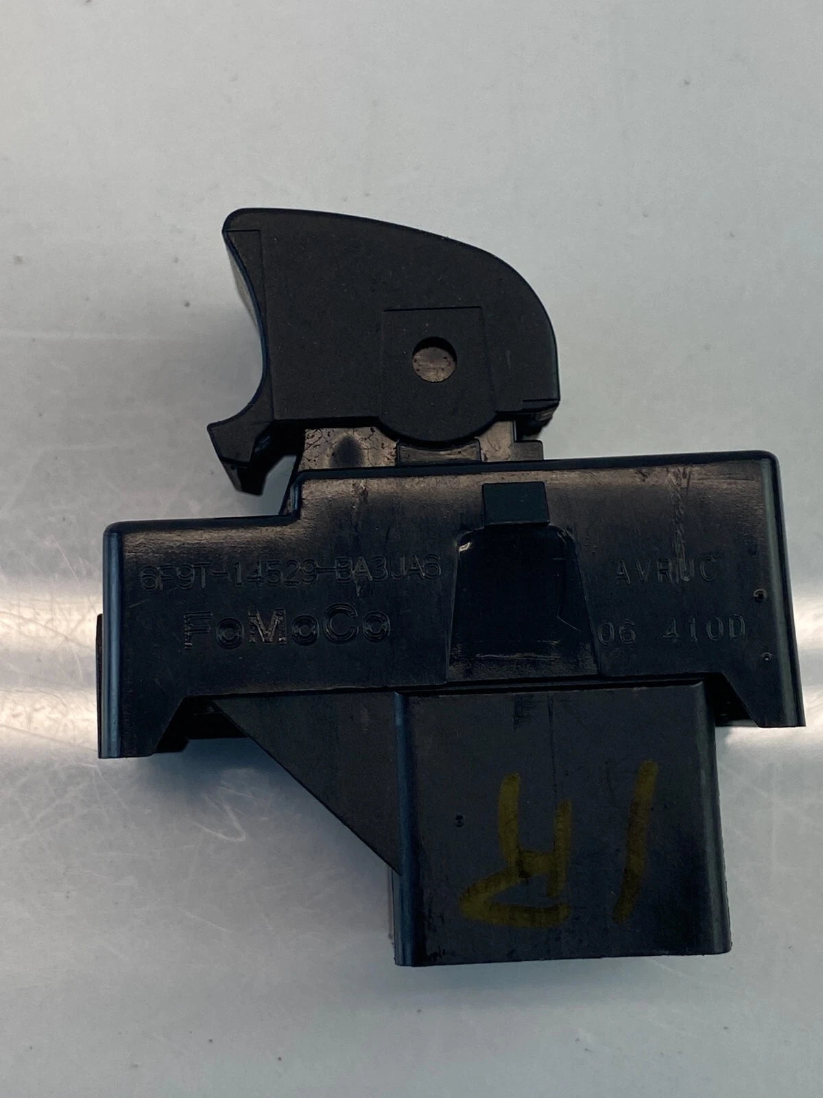 2005-2007 FORD FIVE HUNDRED REAR LEFT SIDE WINDOW CONTROL SWITCH 6F9T-14529-BA3J