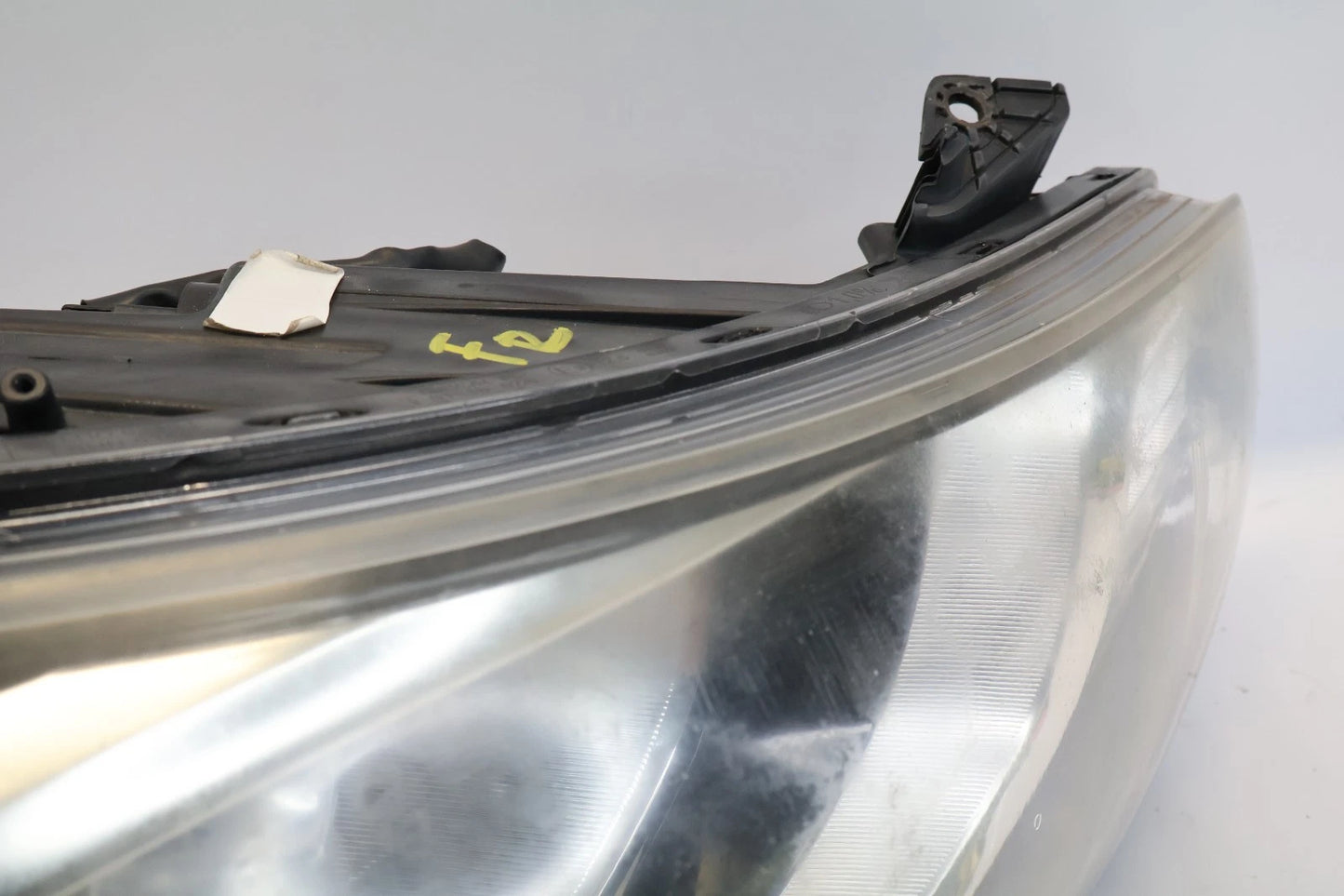 2012-2014 HYUNDAI ACCENT FRONT RIGHT HEADLIGHT HEADLAMP HALOGEN OEM FACTORY