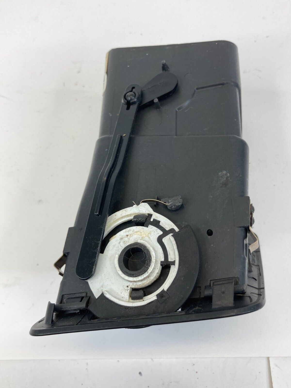 2011-2017 Buick Regal Right Passenger Side Instrument Panel Air Vent 13321921