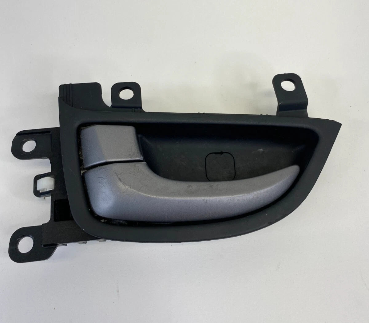 2011-2016 HYUNDAI ELANTRA FRONT LEFT INTERIOR INNER DOOR HANDLE 83613-MD000