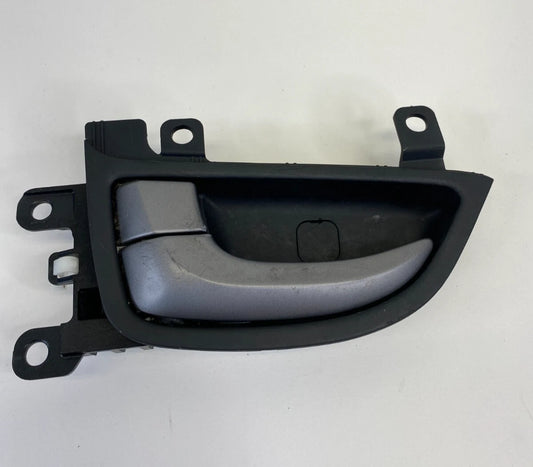 2011-2016 HYUNDAI ELANTRA FRONT LEFT INTERIOR INNER DOOR HANDLE 83613-MD000