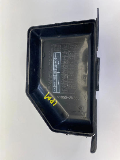 2010-2013 KIA SOUL 2.0L L4 A/T ENGINE COMPARTMENT FUSE BOX CAP COVER LID OEM