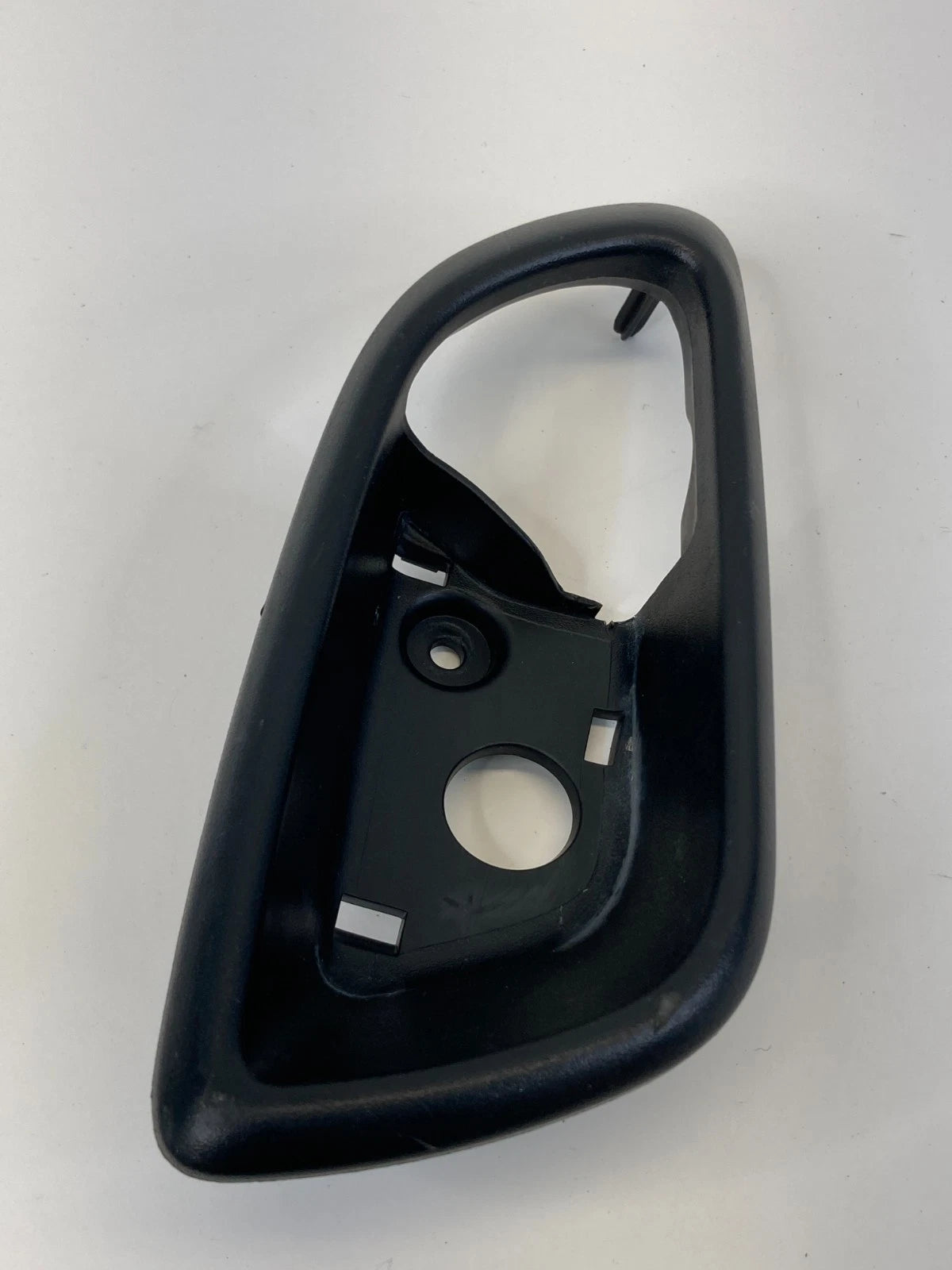 2011-2020 DODGE JOURNEY INTERIOR REAR RIGHT DOOR HANDLE COVER 3001059LFN OEM
