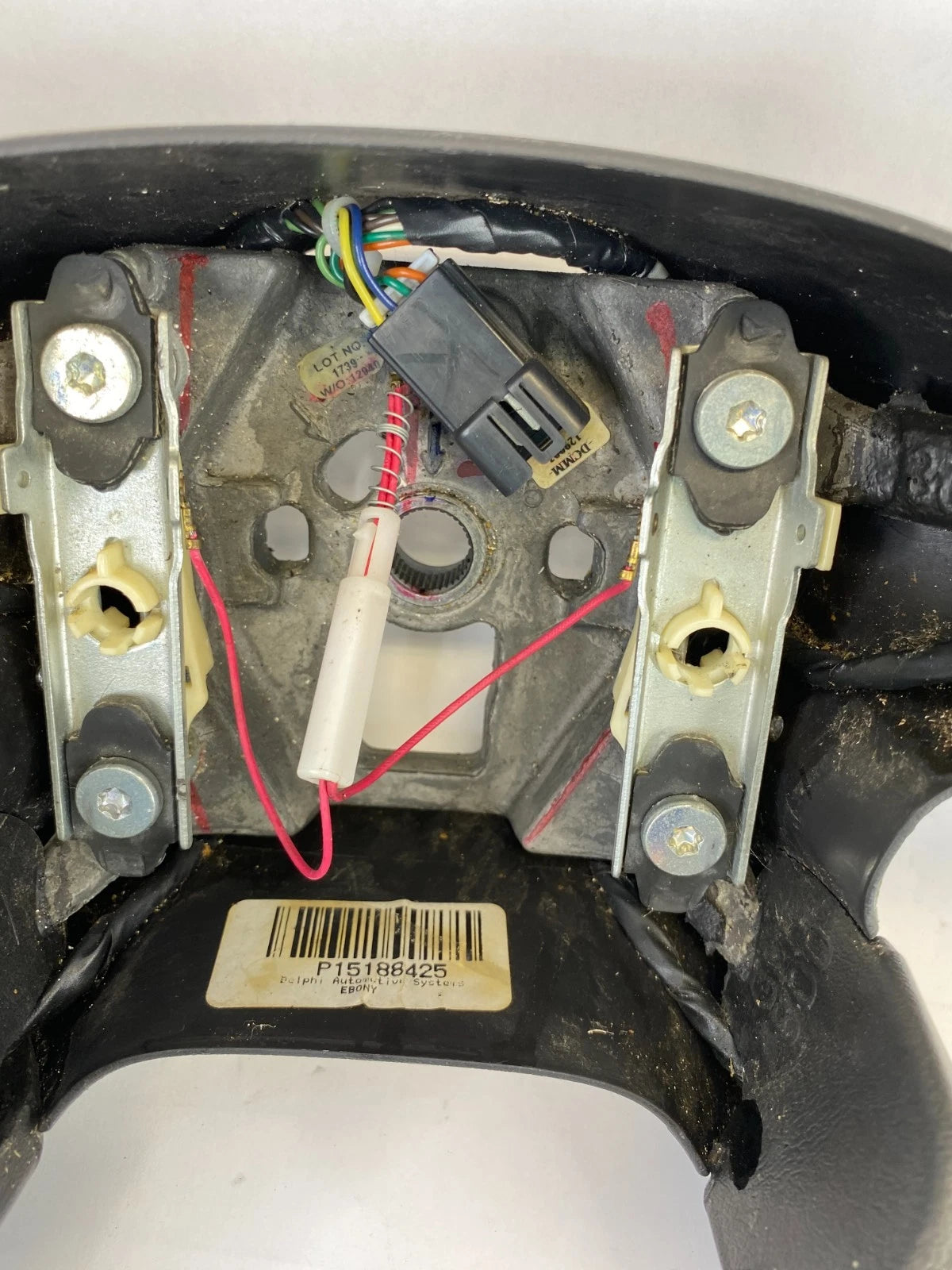 2002-2009 GMC ENVOY STEERING WHEEL W/ MULTIFUNCTION SWITCH BUTTONS 15188425 OEM