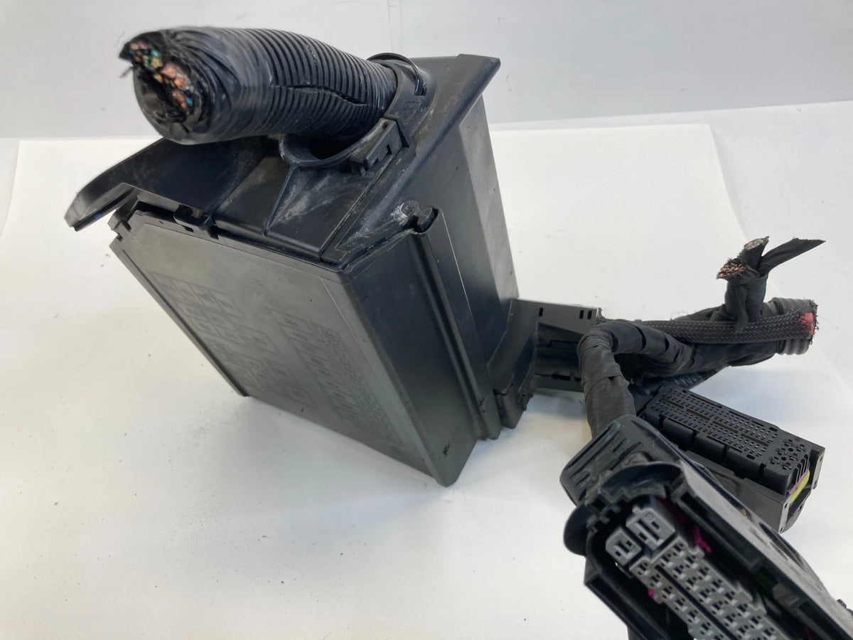 2012-2017 FIAT 500 ENGINE COMPARTMENT FUSE RELAY BOX JUNCTION BLOCK OEM FACTORY