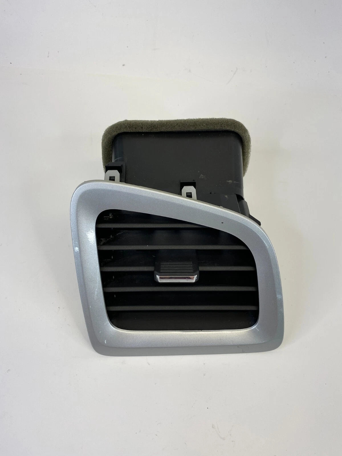 2010-2017 GMC TERRAIN LEFT DRIVER SIDE INSTRUMENT PANEL OUTER AIR OUTLET GRILLE