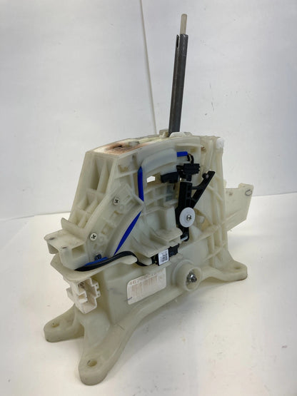 15-17 HYUNDAI SONATA 2.4L AUTO TRANS GEAR SHIFT SHIFTER SELECTOR 46700-C1200 OEM