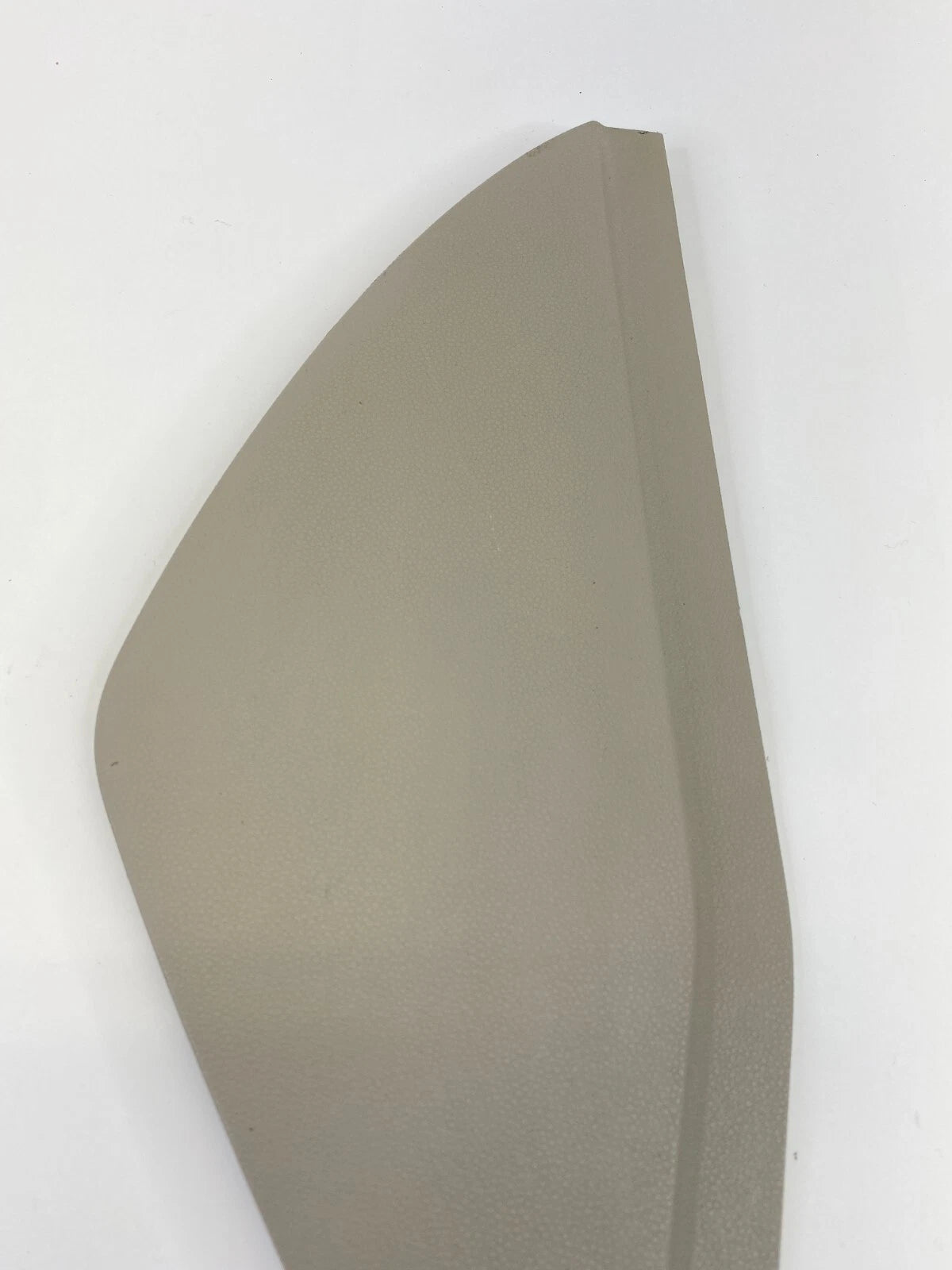 08-12 FORD ESCAPE DASH RIGHT PASSENGER SIDE END CAP COVER TRIM 8L84-7804480-A