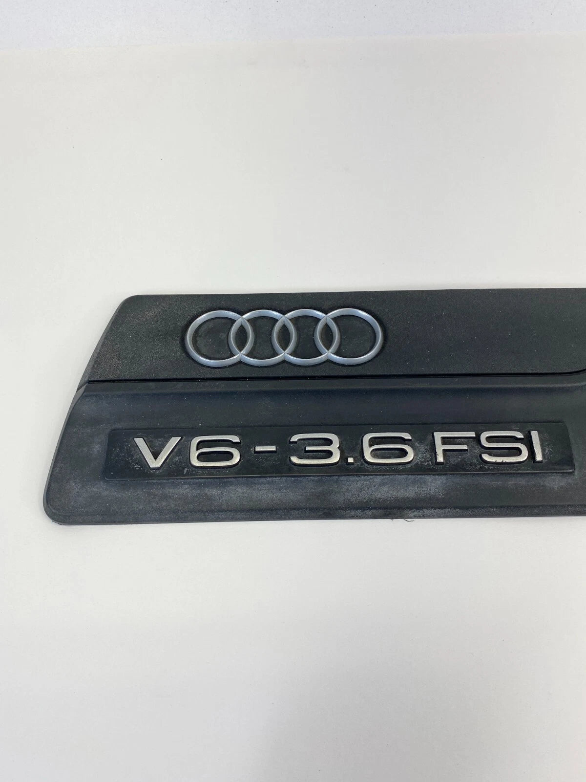 2007 2008 2009 2010 AUDI Q7 3.6L A/T UPPER MOTOR ENGINE COVER TRIM 03H103925C