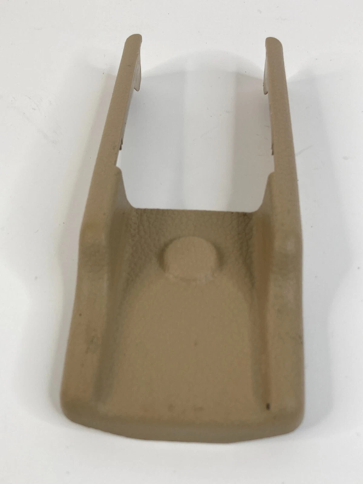 09-14 NISSAN MAXIMA FRONT RIGHT SEAT TRACK CAP OUTER COVER TRIM 87509-9N00A OEM