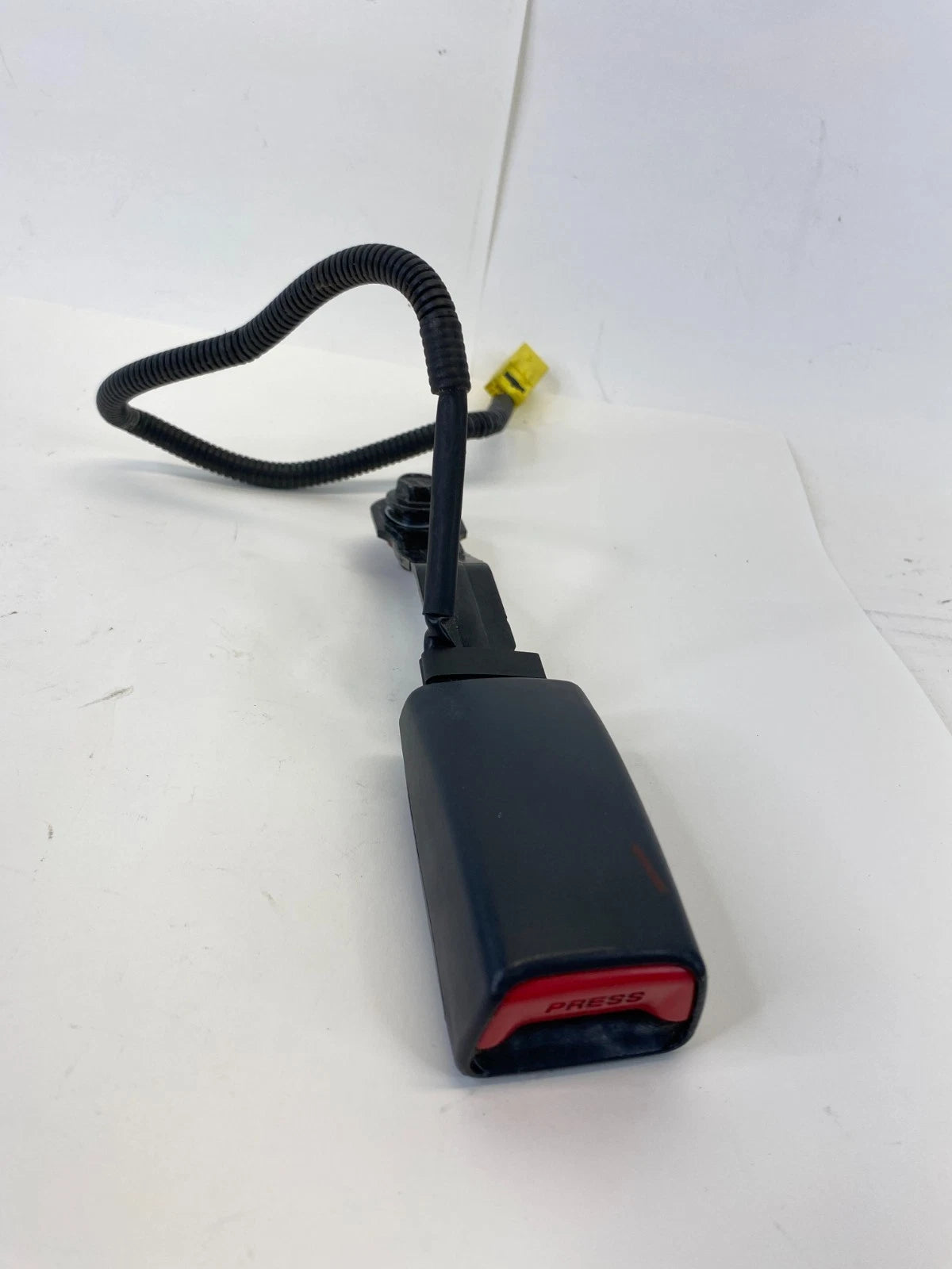 2012-2017 KIA RIO FRONT LEFT DRIVER SIDE SEAT BELT BUCKLE ASSY 88830-1W500HU OEM