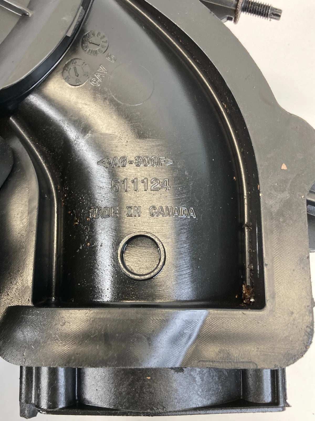 11-20 CHRYSLER TOWN & COUNTRY JEEP DODGE 3.6L UPPER INTAKE MANIFOLD PLENUM OEM