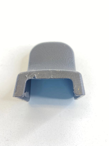 07-12 HYUNDAI SANTA FE REAR SEAT TRACK END MOUNTING COVER TRIM 88098-2B000 OEM
