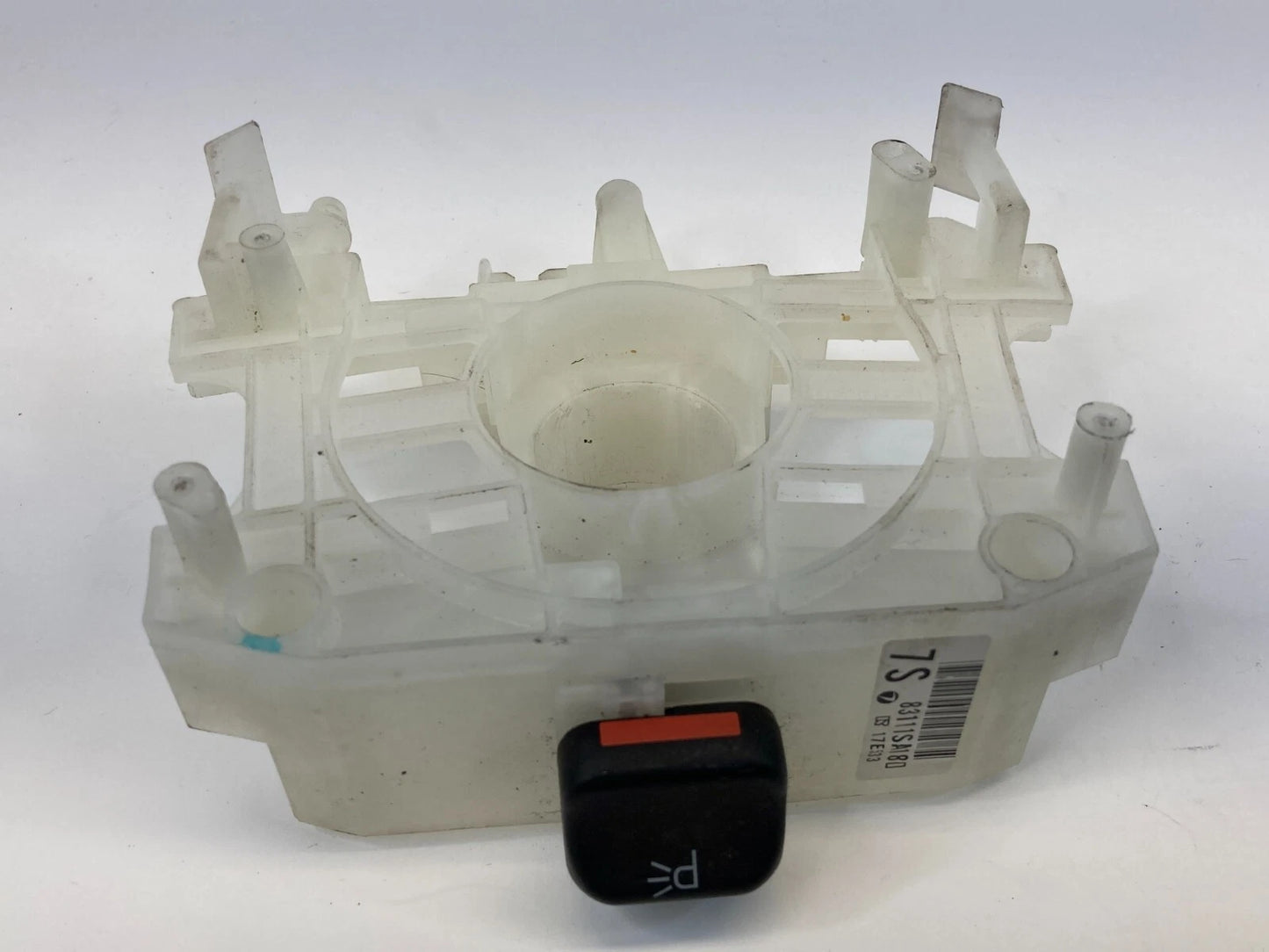 2006-2008 SUBARU FORESTER STEERING COLUMN COMBO SWITCH HOUSING TRIM 83111SA18