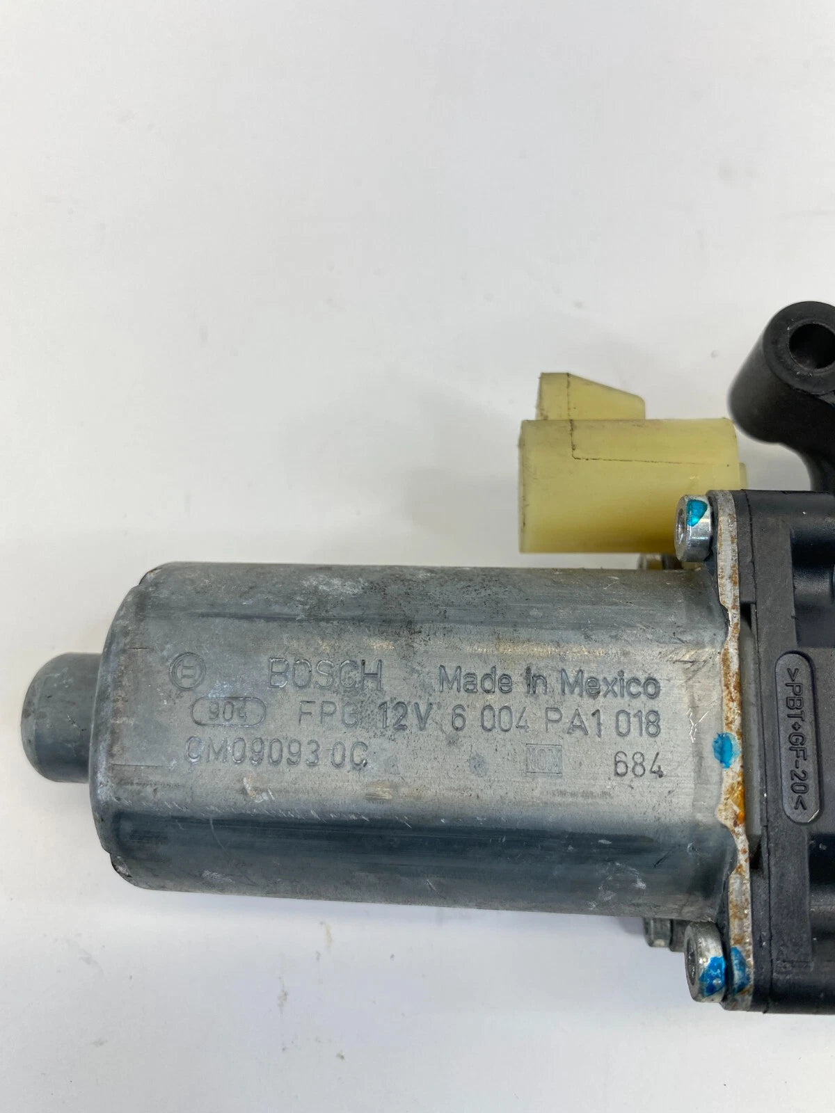02 03 04 05 06 07 SATURN VUE FRONT RIGHT POWER WINDOW MOTOR BOSH CM09093 OEM