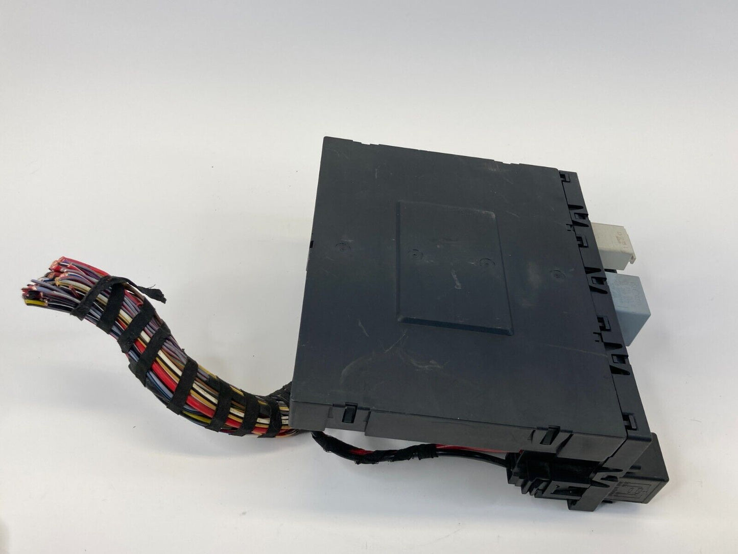 2006-2009 Volkswagen GTI 2.0L Body Control Fuse Box Module BCM 3C0-937-049 OEM