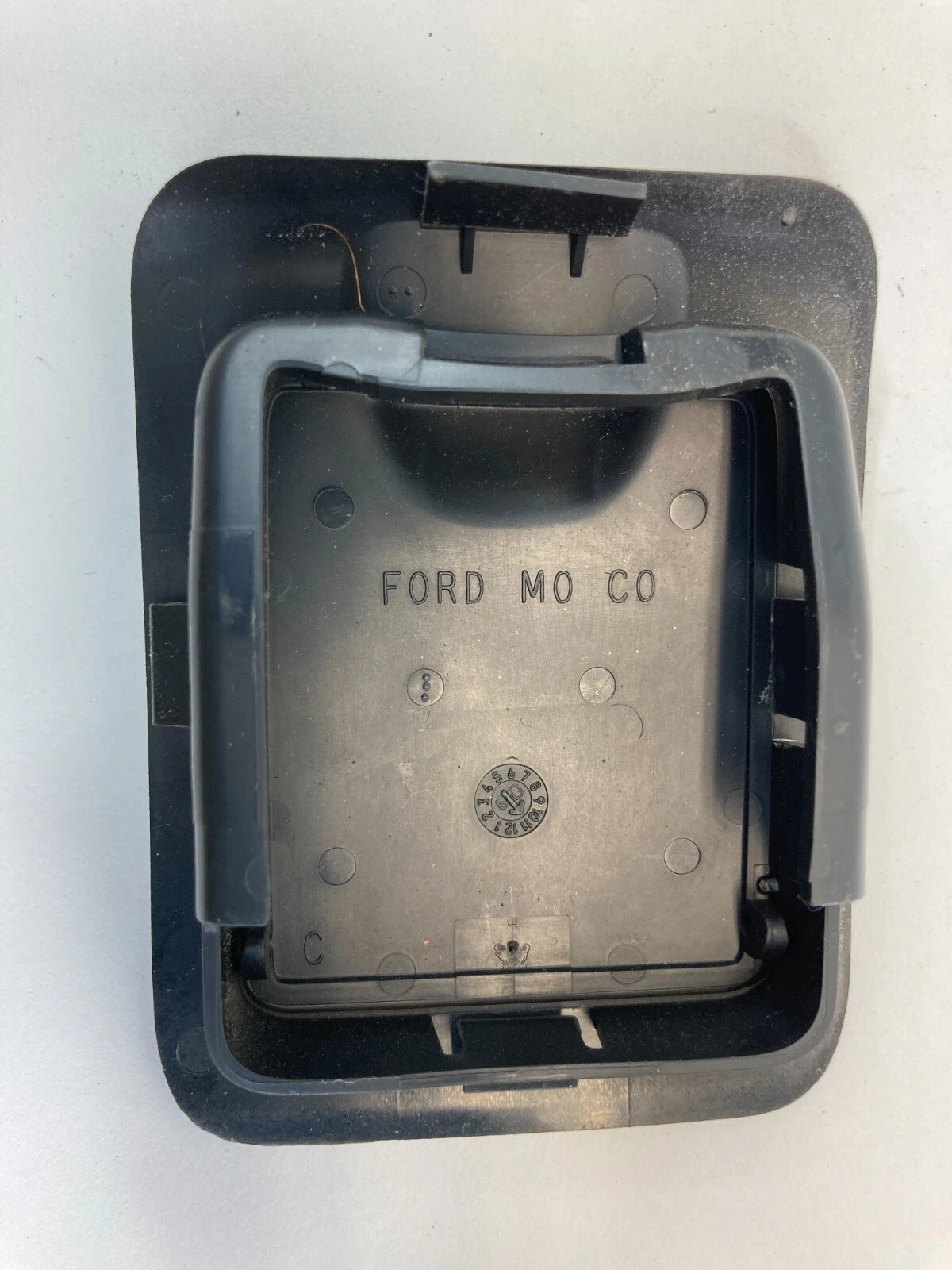 2006-2016 FORD FUSION SEDAN REAR SEAT CHILD ANCHOR HOOK CAP COVER TRIM BEZEL OEM