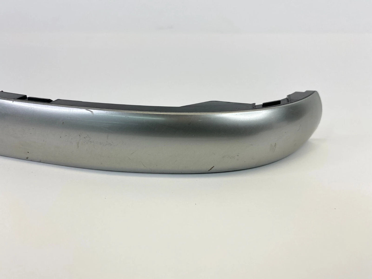 2006 2007 SATURN VUE INTERIOR REAR RIGHT DOOR PANEL TRIM COVER BEZEL 15863716