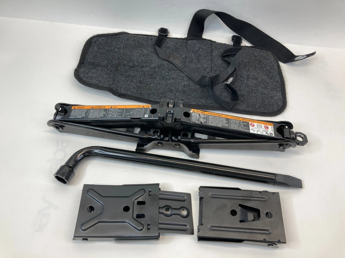 11-15 CHEVROLET CRUZE VOLT SCISSOR JACK SPARE TIRE TOOL KIT WRENCH 13501786 OEM