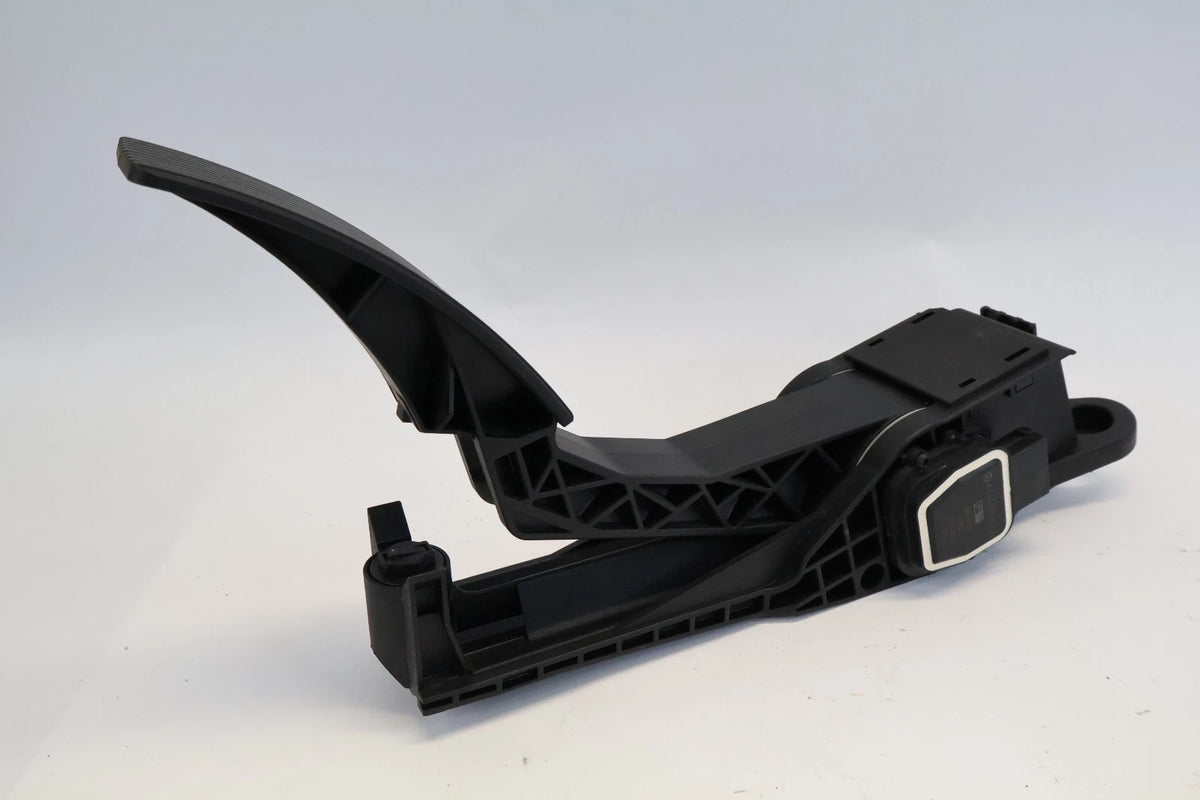 2006-2013 MERCEDES W251 R350 R500 ACCELERATOR GAS PEDAL SENSOR A1643000004 OEM