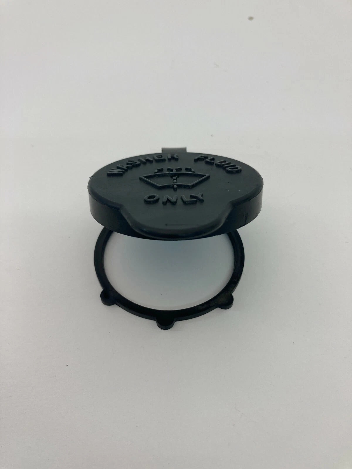 1999-2002 PONTIAC GRAND AM SEDAN WINDSHIELD WASHER FLUID FILLER COVER CAP OEM
