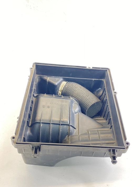 2008 2009 SATURN ASTRA 1.8L AIR INTAKE FILTER CLEANER BOX LOWER COVER HOUSING
