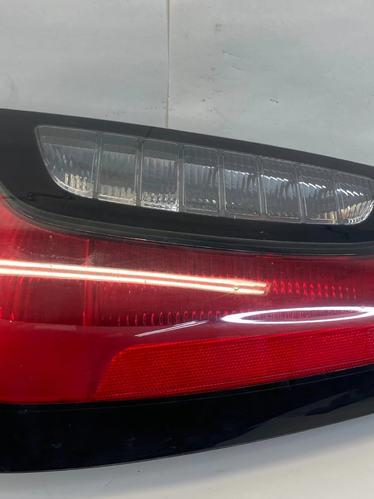 2014-2019 Kia Soul Rear Right Passenger Side Tail Light Taillight Lamp 92402B2