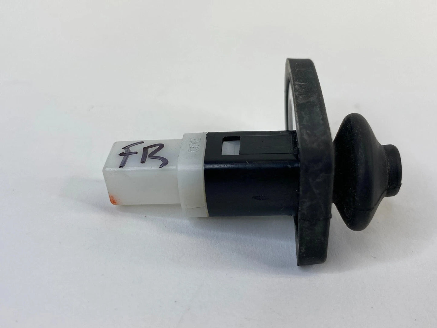 2007-2015 HYUNDAI SONATA FRONT RIGHT SIDE DOOR JAMB AJAR SENSOR SWITCH OEM