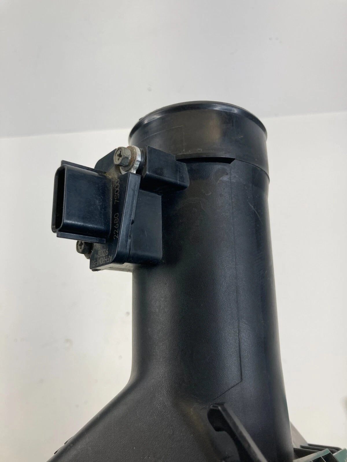 2007 2008 INFINITI G35 SEDAN 3.5L V6 ENGINE AIR CLEANER FILTER BOX HOUSING OEM