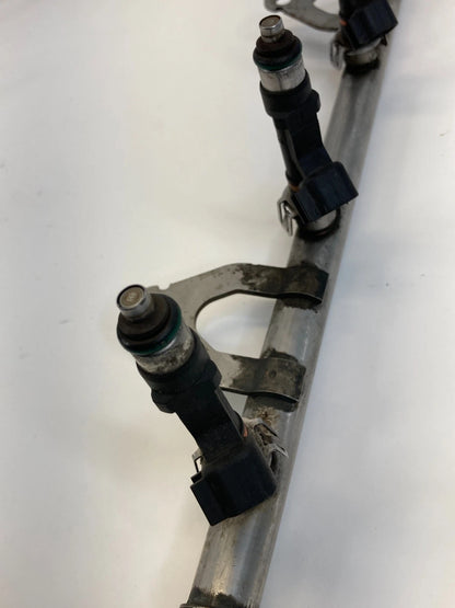 2004 FORD F-150 5.4L V8 A/T FUEL INJECTION RAIL W/ INJECTORS 3L3E-9F792-J6H OEM