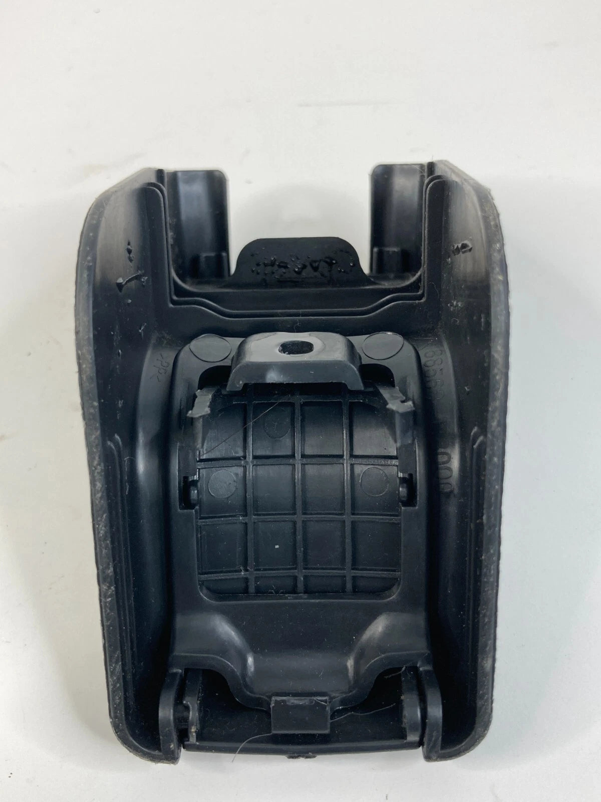 2013-2019 HYUNDAI SANTA FE FRONT SEAT TRACK REARWARD END COVER TRIM 88568-B8000