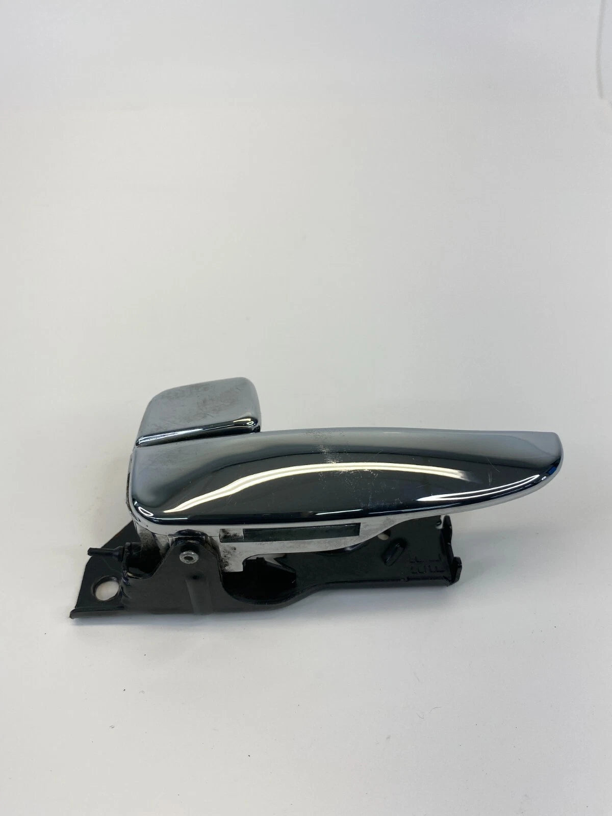 2002-2005 HYUNDAI SONATA REAR LEFT BACK SIDE INTERIOR DOOR HANDLE OEM
