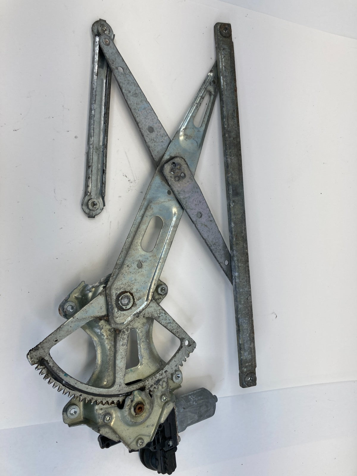 2005-2010 Scion tC Front Right Passenger Power Window Motor Regulator 8571058010