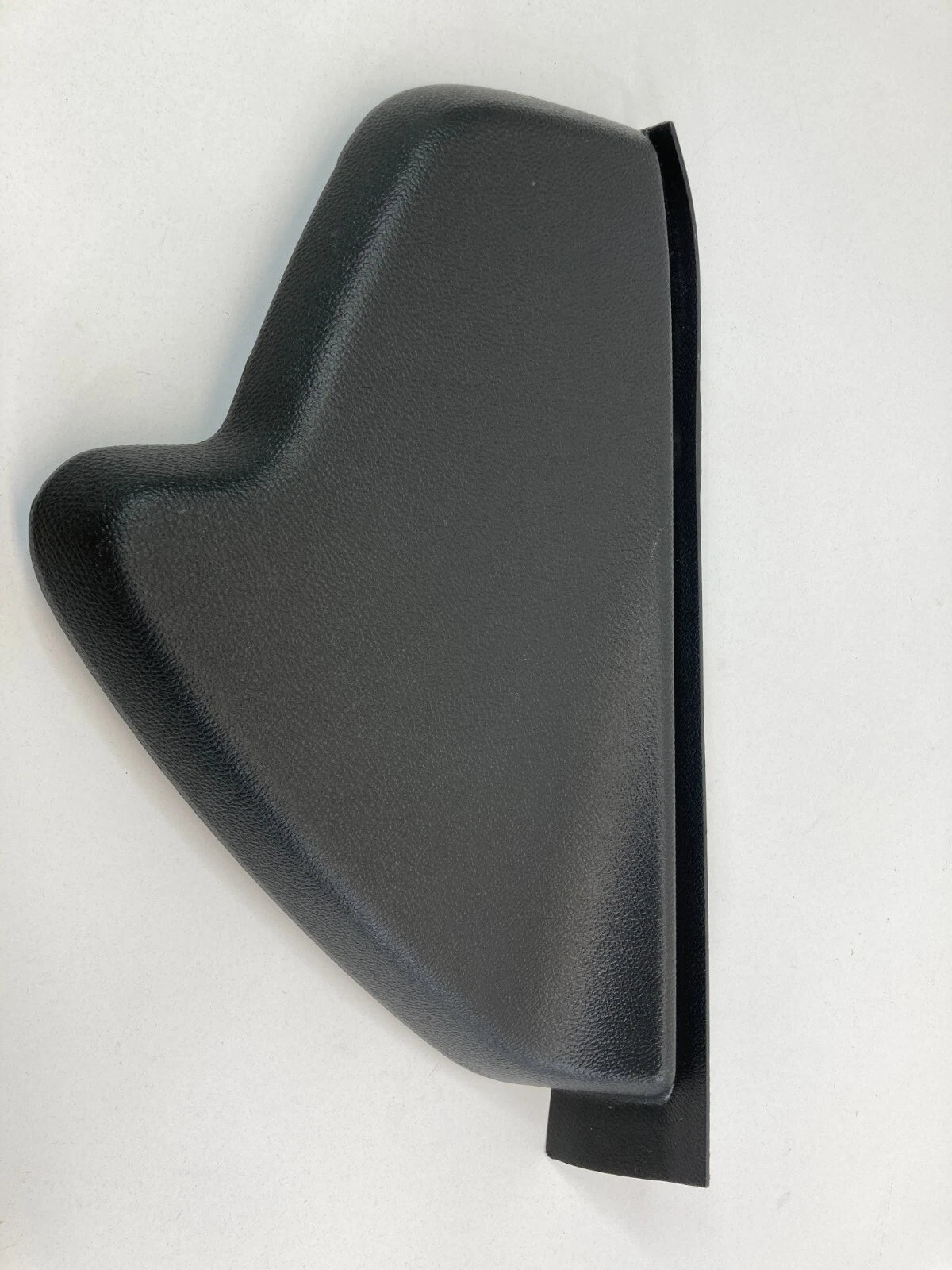 2013-2015 CHEVROLET MALIBU DASH RIGHT PASSENGER SIDE COVER END CAP 22878629 OEM
