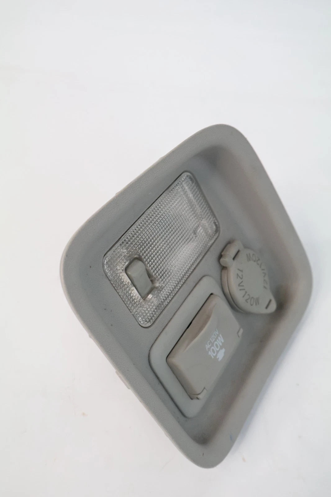 11-14 TOYOTA SIENNA REAR TRUNK INTERIOR POWER LAMP W/ POWER OUTLET PLUG LIGHT