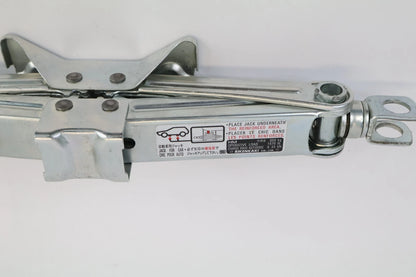 2010-2014 HONDA INSIGHT EMERGENCY SCISSOR JACK AND SPARE TIRE TOOL KIT SET OEM