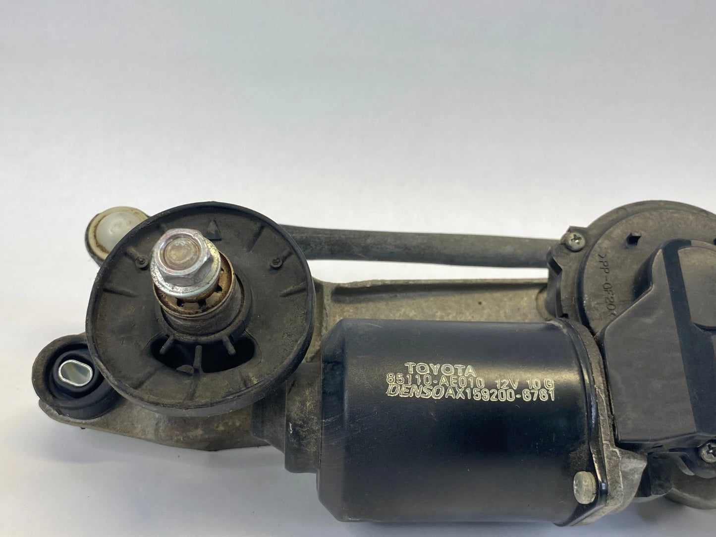 2004-2010 TOYOTA SIENNA FRONT WINSHIELD WIPER MOTOR W/ TRANSMISSION LINKAGE OEM